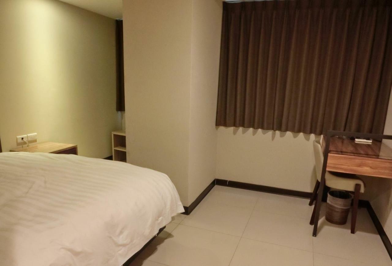 Greeninn Hotel Тайпей Екстериор снимка